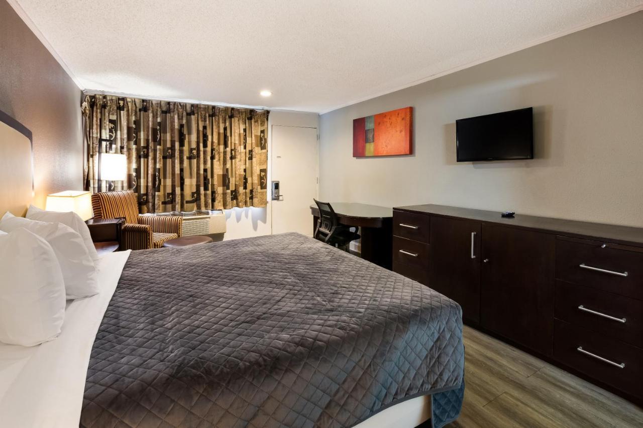 Knights Inn Fayetteville - Fort Bragg Εξωτερικό φωτογραφία